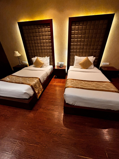 Bedroom 3, Hotel Kings Cliff, Muktsar