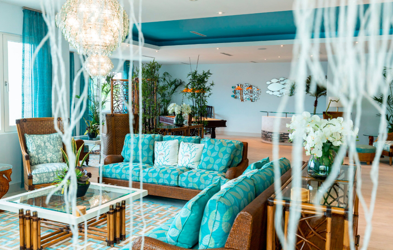 Public Area, Cane Garden Bay Beach Hotel