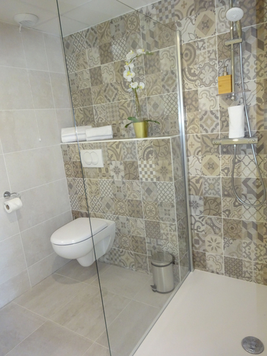 Bathroom, Villa Médicis Saint-Cyr-L'école, Yvelines