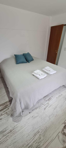 Bedroom 2, PUERTO LACAR LODGE SMARG, Lacar