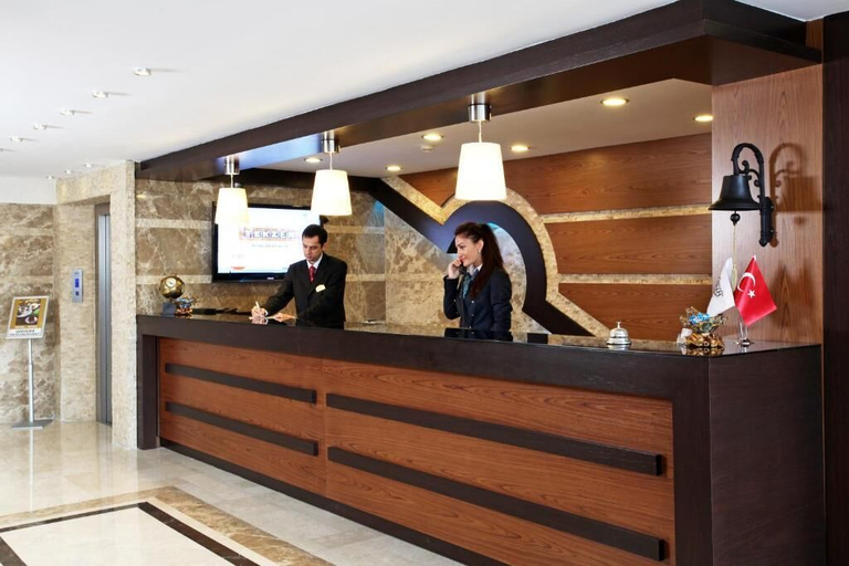 Others 5, Arya Hotel Business Deluxe, Merkez