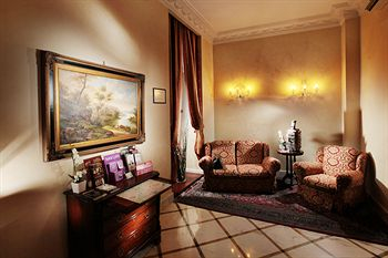 Others 2, Hotel Solis, Rome