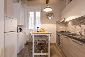 Others 3, Santa Croce Place by Mmega, Florence