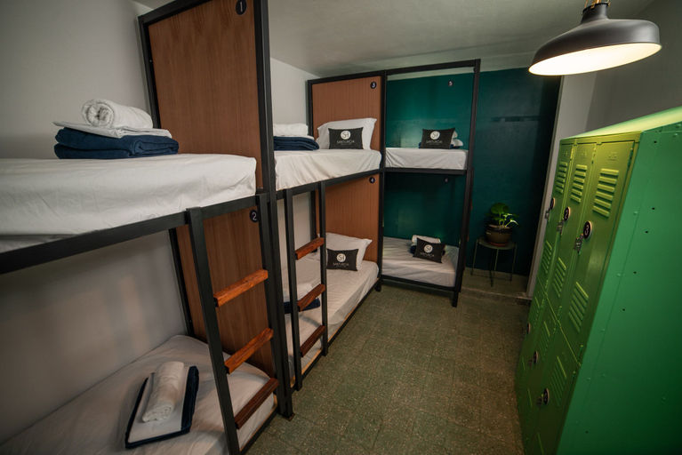 Others 4, Santurcia Hostel - Adults Only