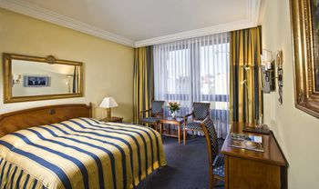 Others 5, Hotel Mondial am Kurfürstendamm, Berlin