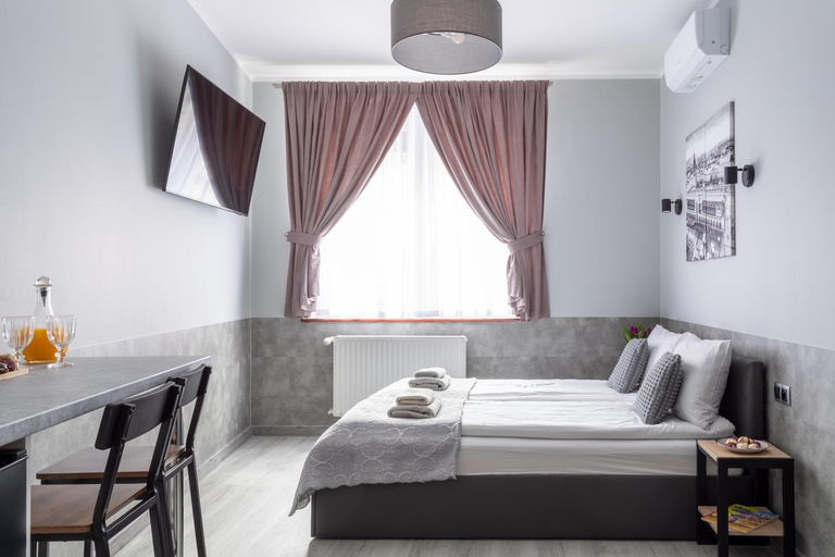 Bedroom, Royal Castle Apartments, Kraków City