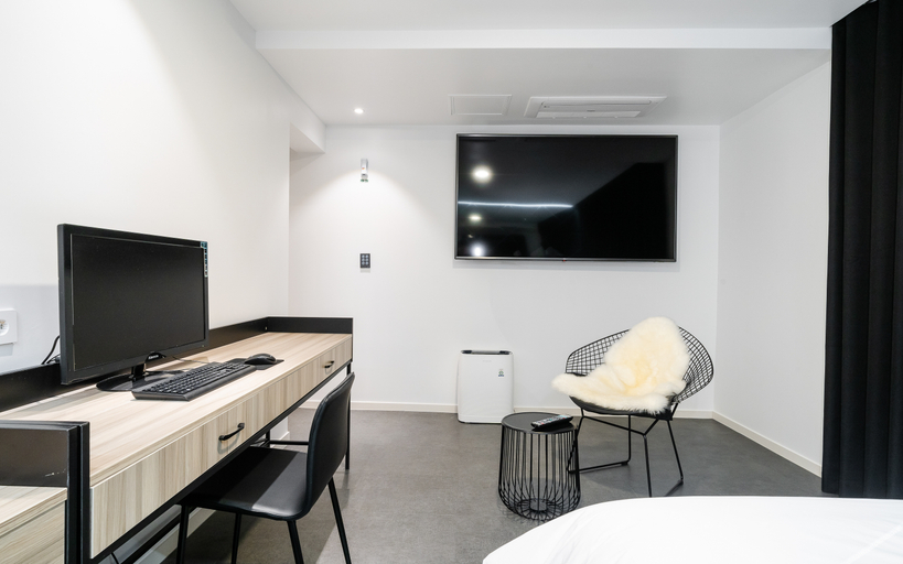 Others 5, Anseong Hotel Plein, Ansoeng