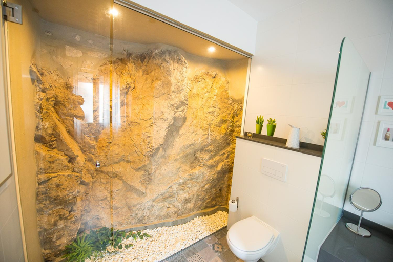 Bathroom, Mirador Messia de Leiva , Casa Geno, Jaén