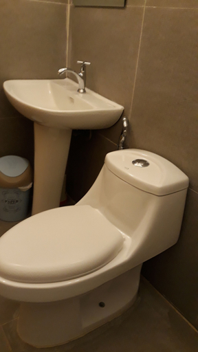 Bathroom 4, Marnin's Place Boracay, Malay