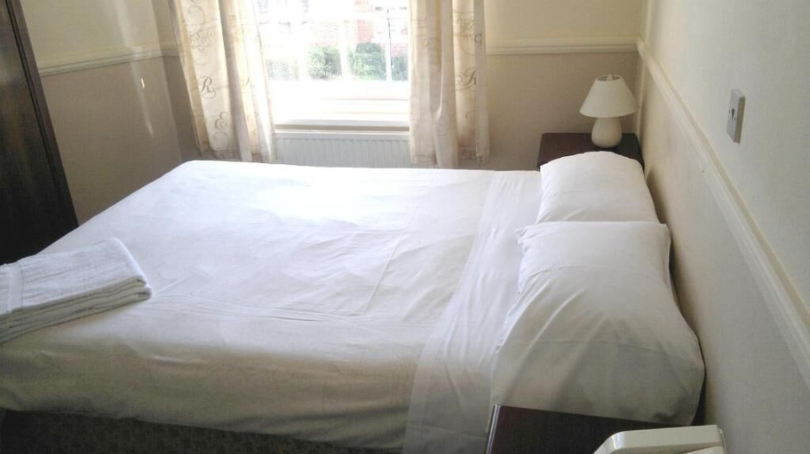 Bedroom 2, Rose and Crown Hotel, Suffolk