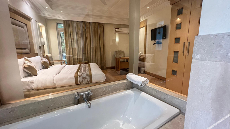 Bathroom 3, The Anovia Stays - All Bathtub Rooms, Gurgaon