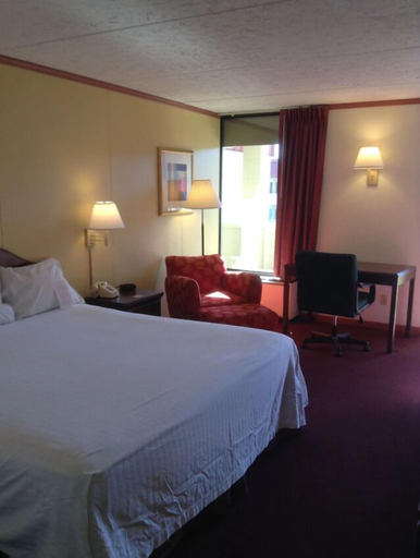 Bedroom 3, Astoria Hotel West, Danville