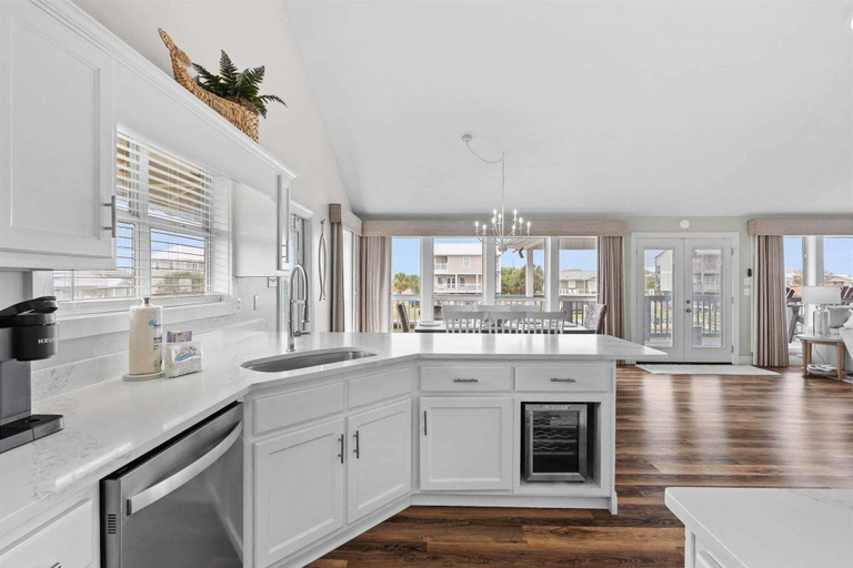 Private kitchen 2, Pier Pressure - 301 Port Royal St 3 Bedroom Home, Mobile
