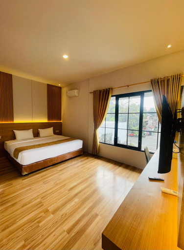 The Royal Trihadi Boutique Hotel - Tap to explore photos