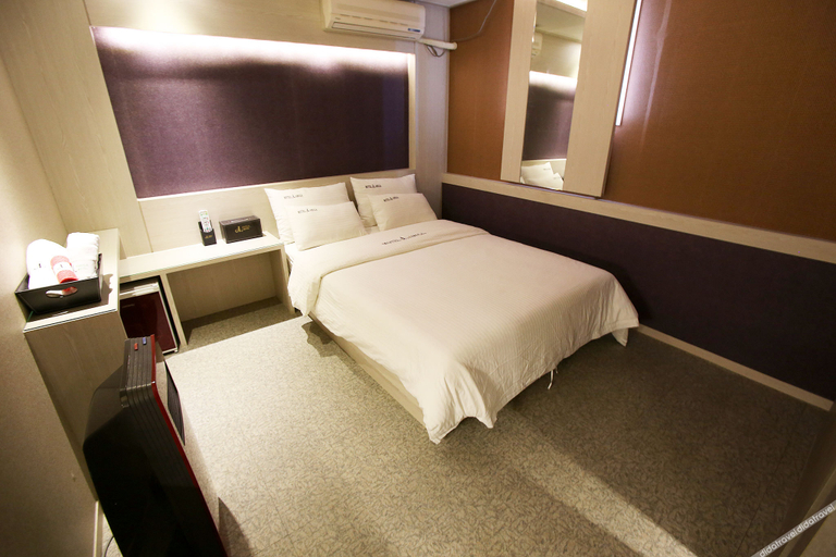 Bedroom 4, Myeonmok Amiga, Jungnang