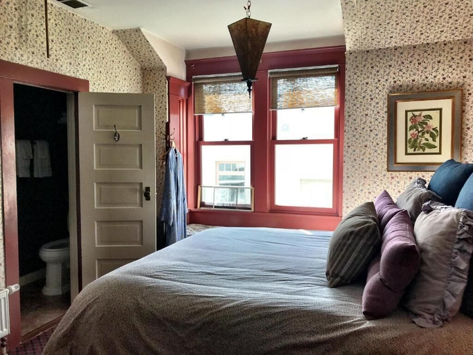 Bedroom 1, Historic Skagway Inn, Skagway-Yakutat-Angoon