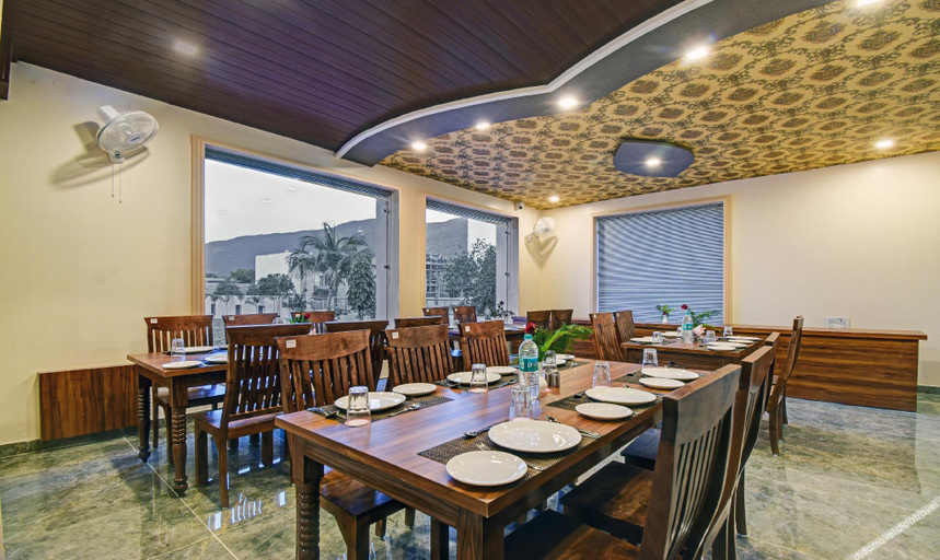 Food & Drinks 5, Treebo Premium Royal Amar With Mountain View And Swimming Pool, Ajmer