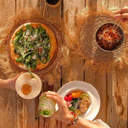Food & Drinks