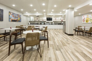 Others 5, Hotel Ninety Five, New York