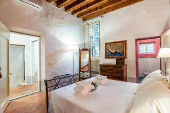 Others 5, Santo Spirito Dream by Mmega, Florence