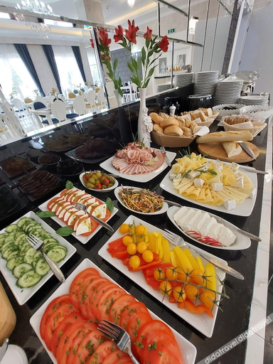 Food & Drinks 5, Hotel Lord, Radom City