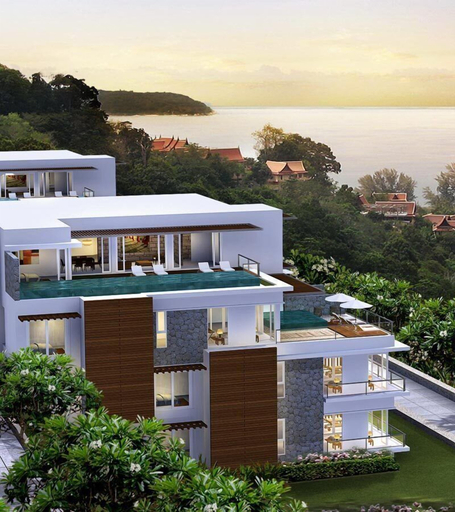 Exterior & Views