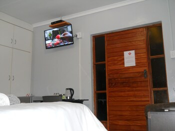 Others 3, Noble Hearts Bed and Breakfast, Thabo Mofutsanyane