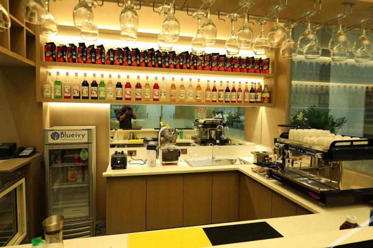 Food & Drinks 4, Hotel Blueivy, Anand