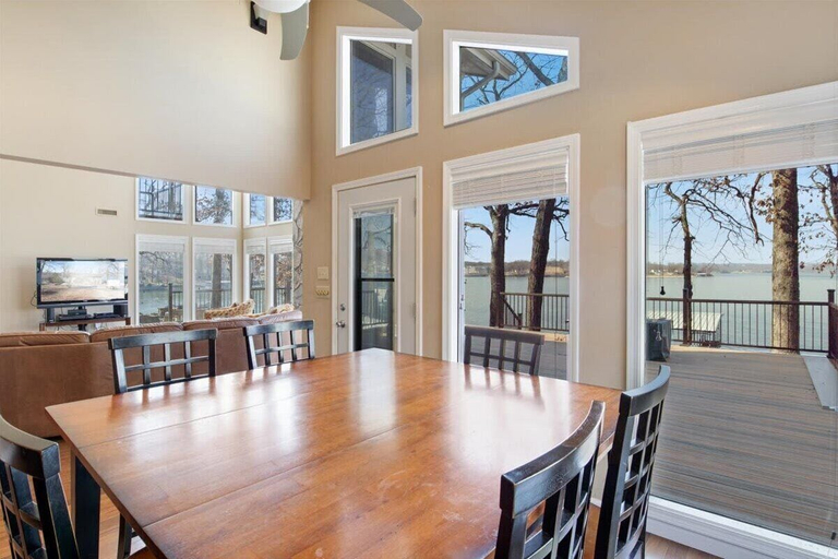 Room 4, Lakefront House, Dock, Fire pit, Camden