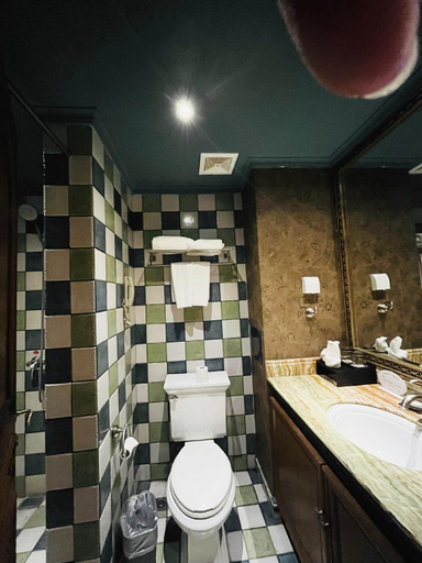 Bathroom 4, Spring Legend Holiday Hotel, Beijing