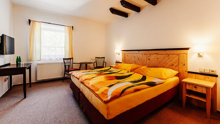 Others 2, Hotel Obří Sud, Liberec