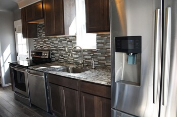Others 1, Stunning Royal Oak Townhouse, Oakland