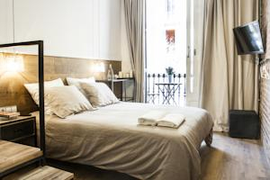 Other 4, Cien, Barcelona