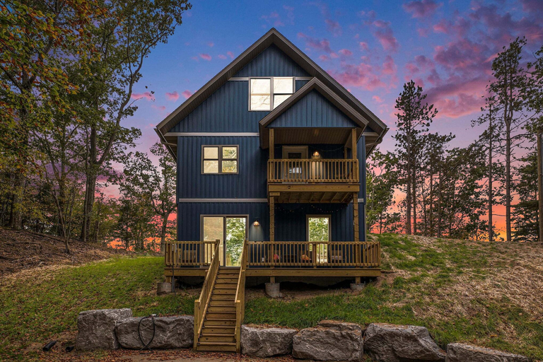 Exterior & Views 2, Overlooking Shoreline 2BDR Chalet 18396, Manistee