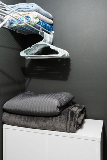 Wardrobe 2, MidBlock 712, Miami-Dade