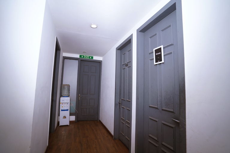 Public Area 3, F9 Hotels, Delhi