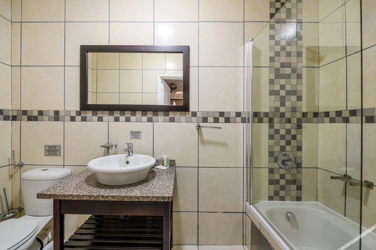 Bathroom 3, Umhlanga Cabanas, eThekwini