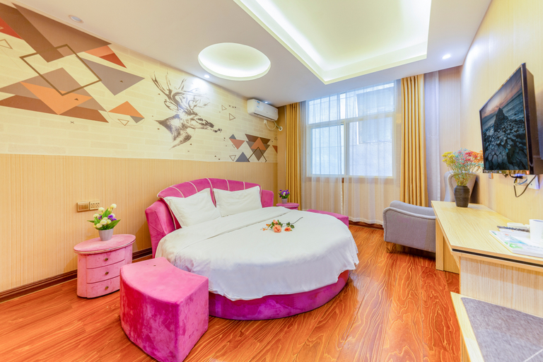 浪漫圆床房 5, xi 'an yun 8 express hotel, Xi'an