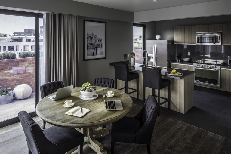 Others 3, Mathias Luxury Plus by Viadora, Mexico City