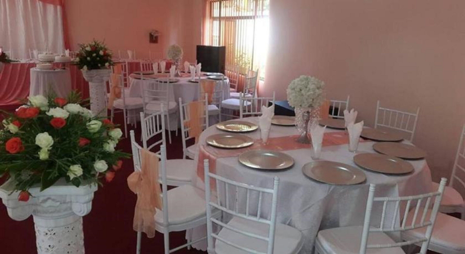Food & Drinks 5, Mapalo Lodge, Lusaka