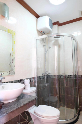 Bathroom 3, Manorom Hotel, Vientiane