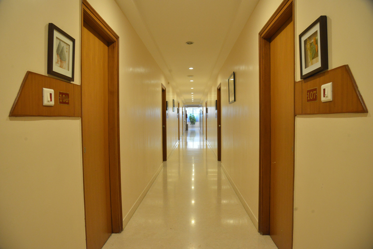 Public Area, Pai Vista Hotel, Bangalore