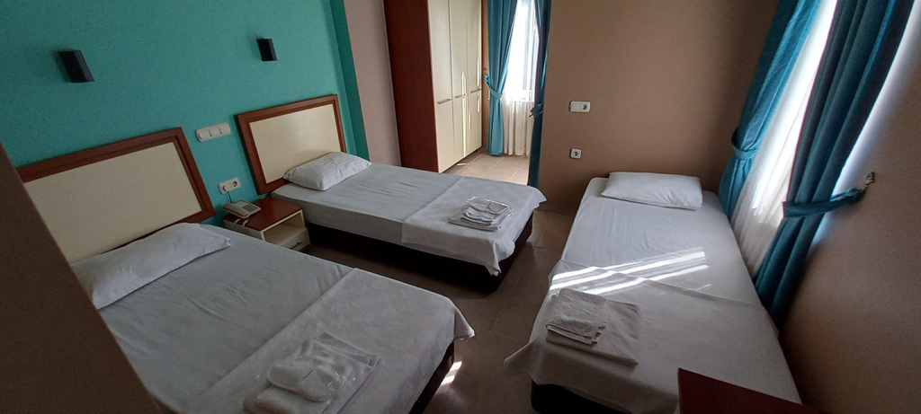 Others 2, Nar 15 Boutique, Kemer