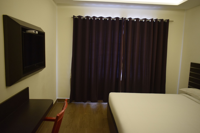 Others 3, Kumaran Residency, Viluppuram