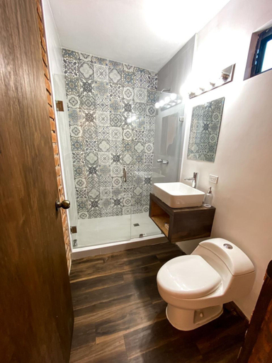 Bathroom 3, Palta 60 Valle de Guadalupe, Ensenada