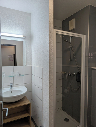 Bathroom 5, Villages vacances Cévéo de Bois d'Amont, Jura