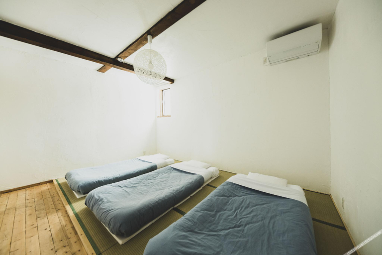 Bedroom 4, Otaru Tap Room & Hostel , Otaru