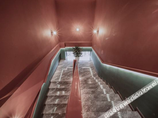 Others 4, Young Hotel, Kunming