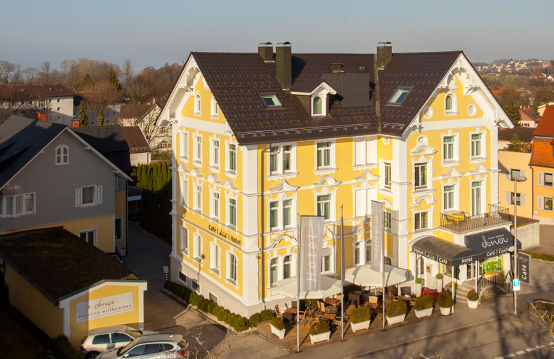 Front of property 2, Hotel Café Ebner, Lindau (Bodensee)