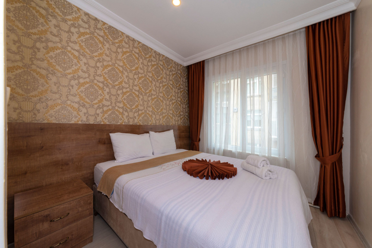 Others 4, Sufra Residence, Beyoğlu